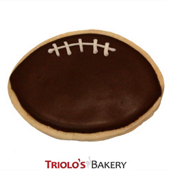 The Football Cookie Favor, perfect for superbowl parties, playoff parties, sunday football parties, monday night football, football team celebrations, football team congratulations, fundraisers, and concession stands. Send in a gift basket or cookie bouquet.