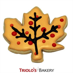 The Maple Leaf Cookie Favor, perfect for a fall farm stand event, fall harvest, and thanksgiving favor. Send in a gift basket, cookie bouquet or party favor.