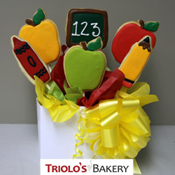 The School Box Cookie Favor, perfect for teacher appreciation day, graduations, and class celebrations favors, fundraisers, and gifts. Send in a gift basket or cookie bouquet.